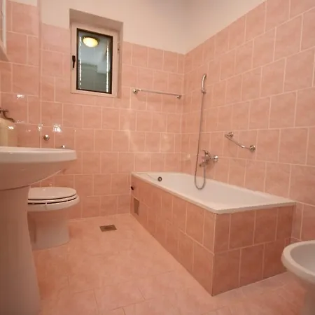 6445b Appartement Turanj